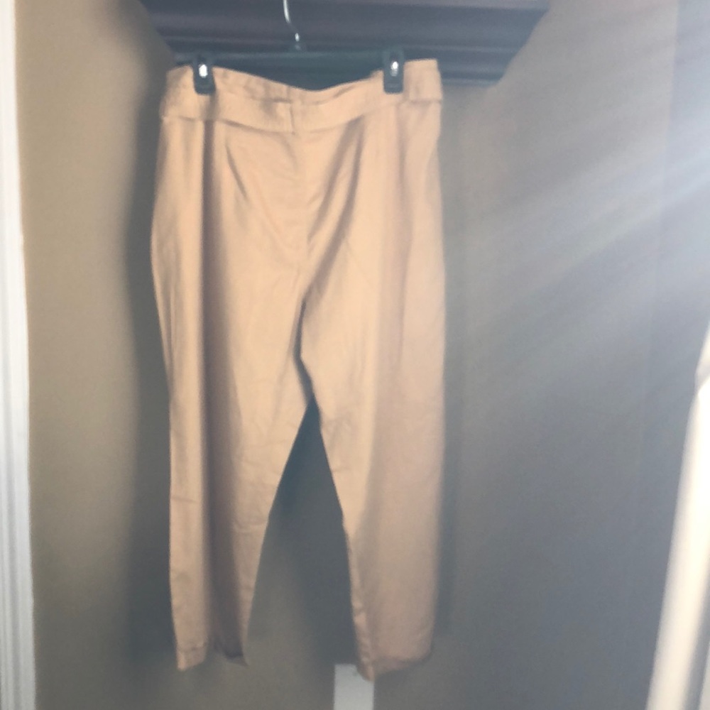 Mustard-colored paper bag waist crop pants - Picture 5 of 8